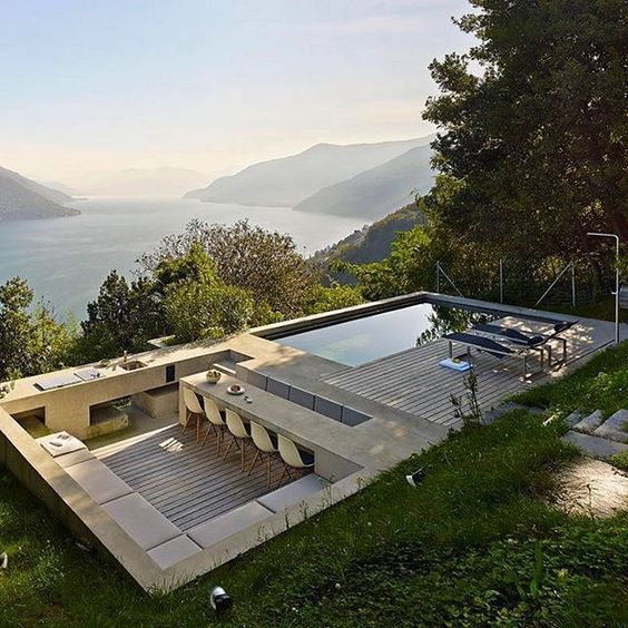 Rozrostla se vaše rodina o další členy? Zjistili jste, že jste trochu podcenili situaci a váš nový dům je natolik oblíbeným místem, že pokoj nebo dva navíc by se vám hodily? Neváhejte a <a href="#">kontaktujte nás</a>.